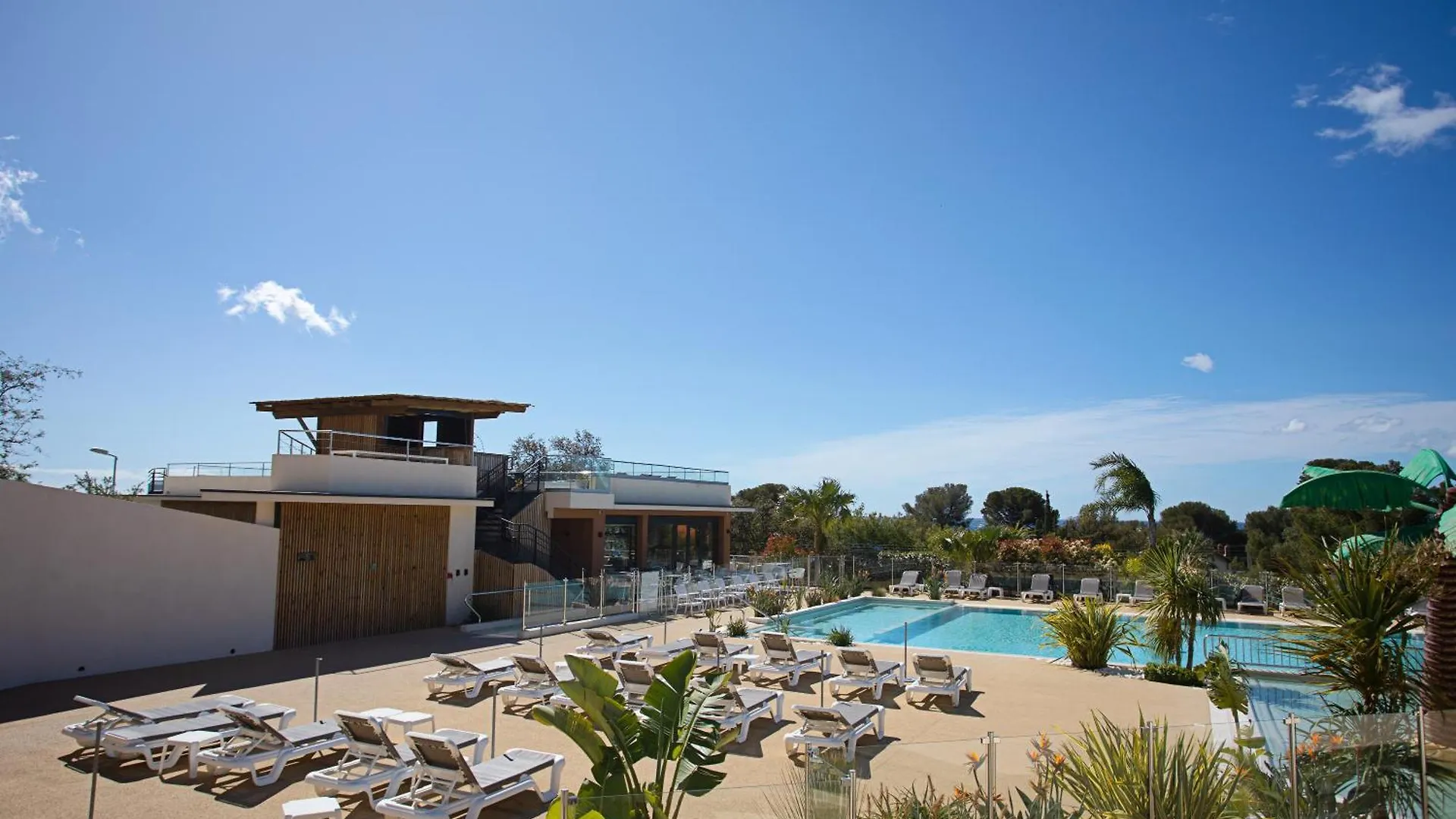 Bungalow V Hugo Vue Mer Terassa Saint-Raphael  Holiday home