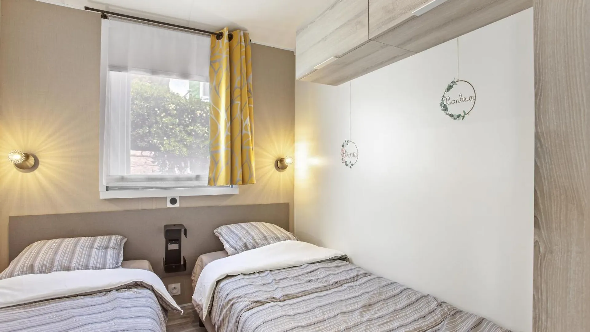 Bungalow V Hugo Vue Mer Terassa Saint-Raphael  0*, Saint-Raphael (Var) France