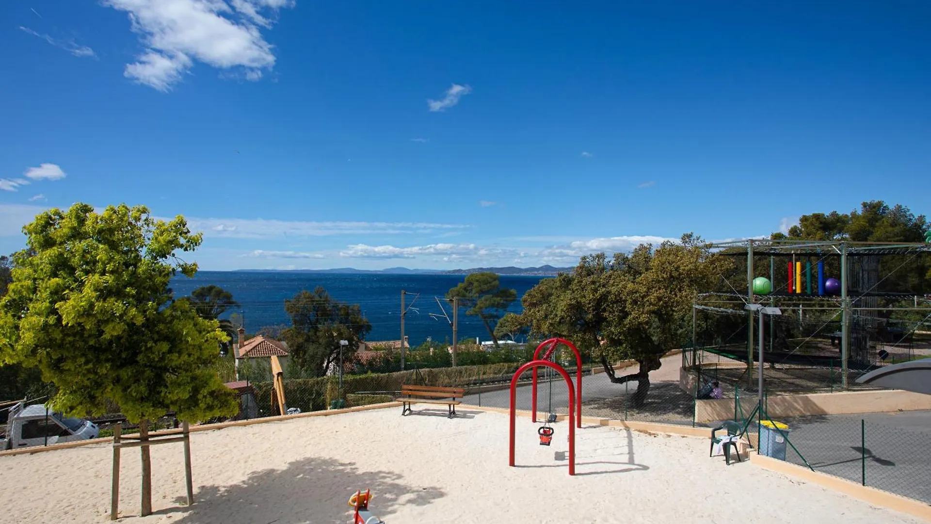Bungalow V Hugo Vue Mer Terassa Saint-Raphael  Holiday home