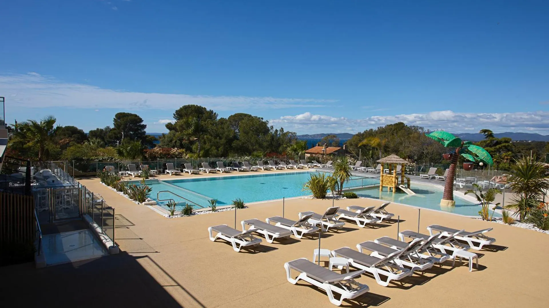 Holiday home Bungalow V Hugo Vue Mer Terassa Saint-Raphael