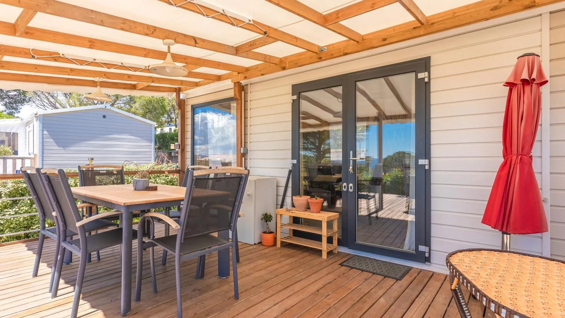 Bungalow V Hugo Vue Mer Terassa Saint-Raphaël Feriehus